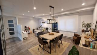 Pis a Zona de Plaza de Barcelos. Se vende precioso piso reformado en la zona de loureiro crespo.
