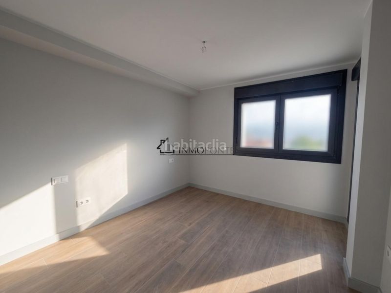 Foto e67cef01-d487-4265-be29-2fda4caeb3e4. Casa aparellada amb calefacció aparcament a Vilaboa