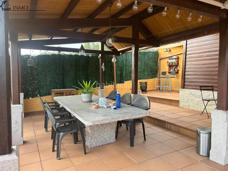 Foto f672d10e-7ee9-4f17-80a0-5bc6da00bbc0. Casa se vende casa con fines turísticos en la zona de seixo, marín inmueble ideal como inversión para explotación turística o como segu en Bueu