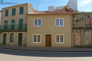 Casa adossada  Concepcion arenal. Casa adosada para rehabilitar en el centro de marín se vende sol