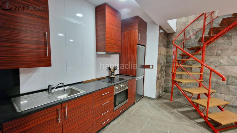 Foto 836162dd-b462-46b9-a1d8-bde5c3e3a557. Casa adossada a Centro - Echegaray Pontevedra