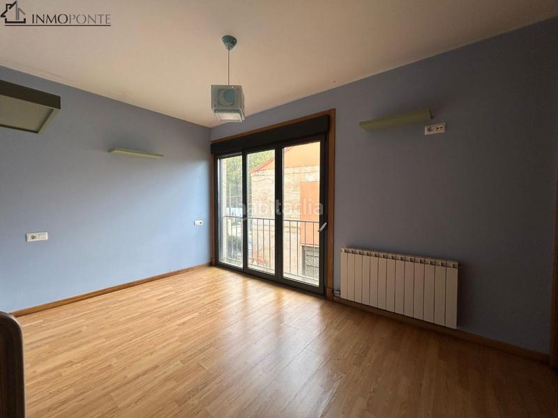 Foto 25a38dfb-fa50-4a25-ac7c-3aeed3eb0960. Casa pareada en venta chalet pareado en bugarín, fantástico chalet pareado situado en una tranquila zona residencial de bugarín, a en Ponteareas