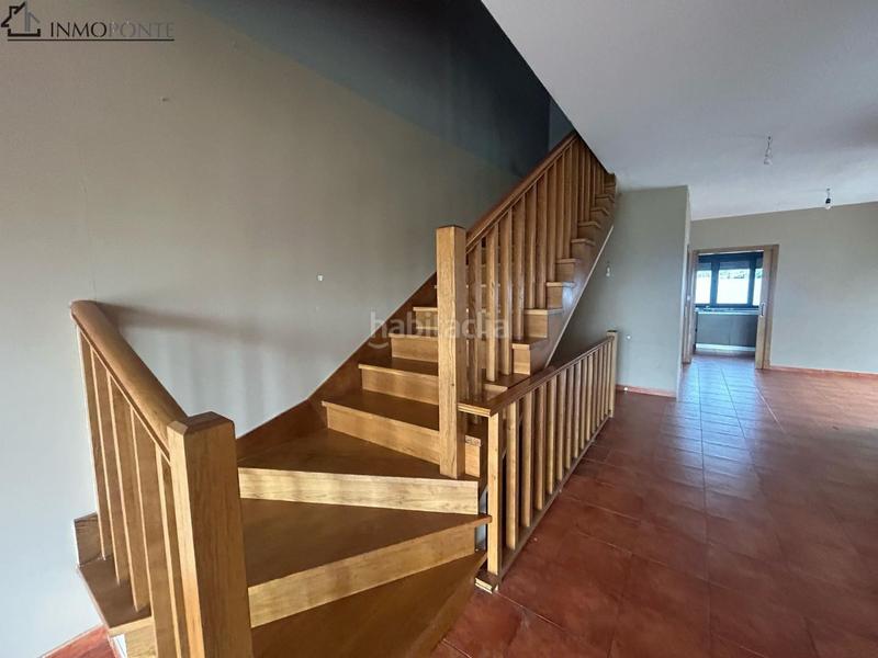 Foto 3322490c-3660-4ccc-9503-66110ea63bb2. Casa pareada en venta chalet pareado en bugarín, fantástico chalet pareado situado en una tranquila zona residencial de bugarín, a en Ponteareas