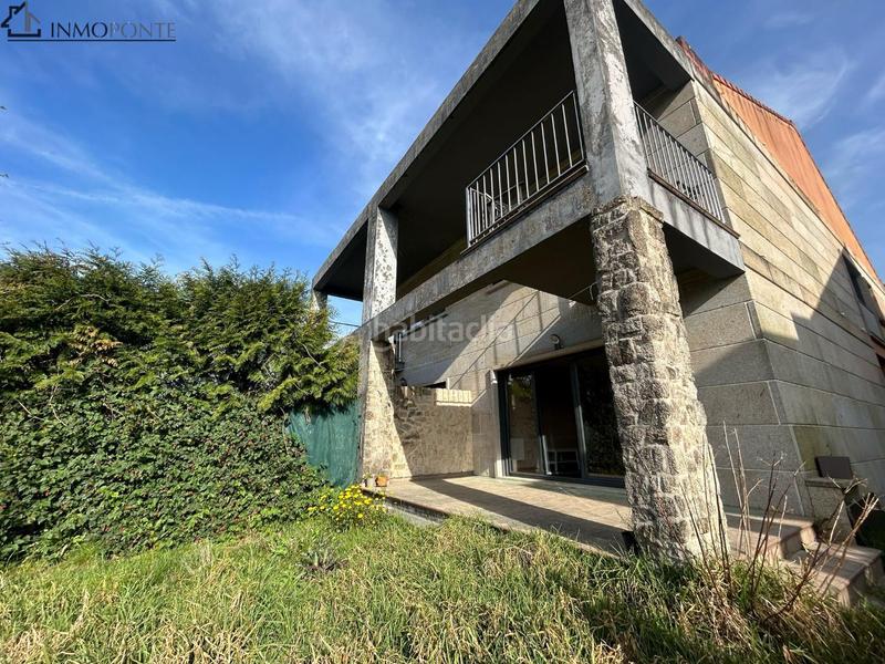 Foto 4661466a-3489-4037-b1a7-82f4f7fd2c82. Casa pareada en venta chalet pareado en bugarín, fantástico chalet pareado situado en una tranquila zona residencial de bugarín, a en Ponteareas