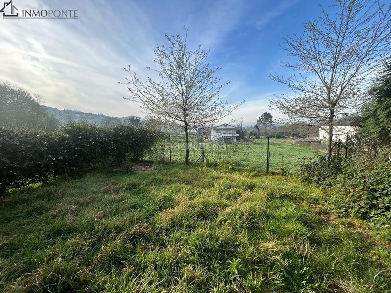 Foto 7769aa32-893d-4f8c-8cd6-1e289efb59cf. Casa pareada en venta chalet pareado en bugarín, fantástico chalet pareado situado en una tranquila zona residencial de bugarín, a en Ponteareas