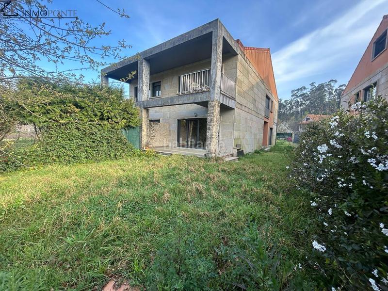 Foto 86d801c8-b904-4455-9be7-b7aca0382fa9. Casa pareada en venta chalet pareado en bugarín, fantástico chalet pareado situado en una tranquila zona residencial de bugarín, a en Ponteareas