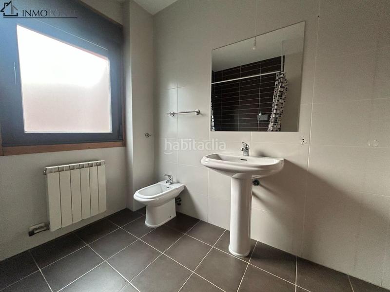 Foto a59d58e8-80a1-43a9-bece-8df88997bf73. Casa pareada en venta chalet pareado en bugarín, fantástico chalet pareado situado en una tranquila zona residencial de bugarín, a en Ponteareas