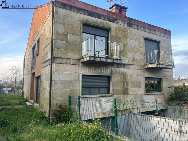 Foto be76fd8b-6ed1-44c2-b2a7-f51cfc8c90d0. Casa pareada en venta chalet pareado en bugarín, fantástico chalet pareado situado en una tranquila zona residencial de bugarín, a en Ponteareas