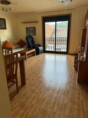 Piso en Soutomaior. Oportunidad en sotomayor! piso luminoso de 3 habitaciones con ga