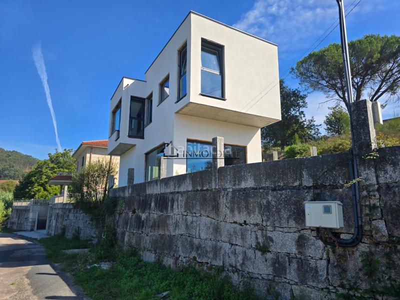 Foto 8a83fbb3-d6e8-42d6-9e24-4d6f556c5046. Casa in Vilaboa