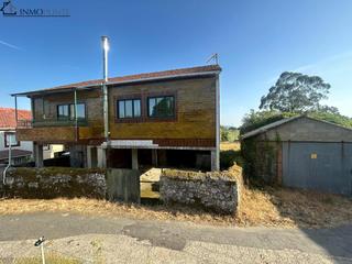 Maison à Forcarei. Oportunidad única en forcarei conjunto de 3 casas con terreno de