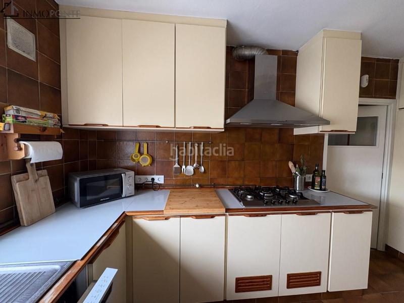 Foto 810b4311-400e-48d4-9b85-e11d45f4cbaf. Lloguer pis a Zona de Plaza de Barcelos Pontevedra