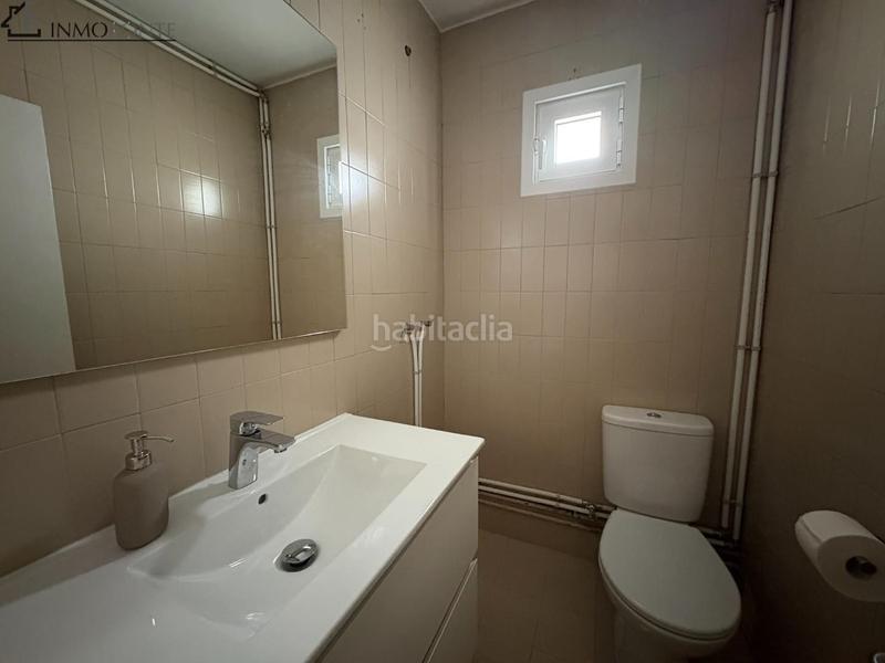 Foto 25fa4e97-b864-4e52-84f4-818ec2695f79. Rent flat in Zona de Plaza de Barcelos Pontevedra