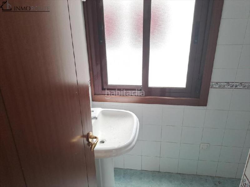 Foto 58319397-485a-4d5b-8cf1-7b3ad45d26fd. Dachwohnung in Barro