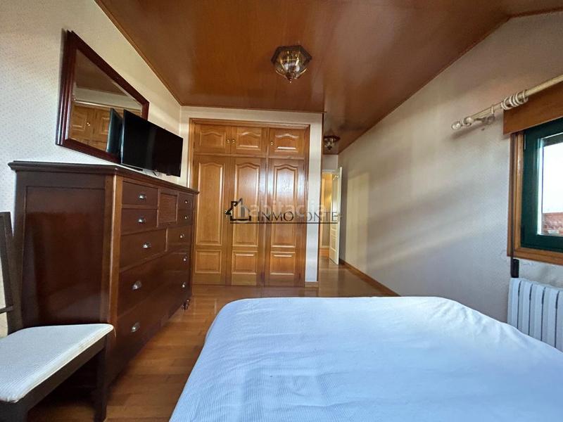 Foto c54de047-856f-4896-ae13-b56d0e5b9a35. Etagenwohnung in Zona de Plaza de Barcelos Pontevedra