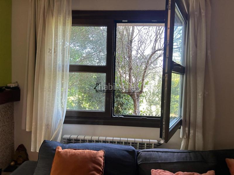 Foto 1d85c812-8966-44c9-9dae-bbf289e34cdd. Casa chalet de piedra con viñedo, árboles frutales y vistas al mar sanxenxo en la exclusiva zona de casal, a tan solo tres minutos en en Meaño