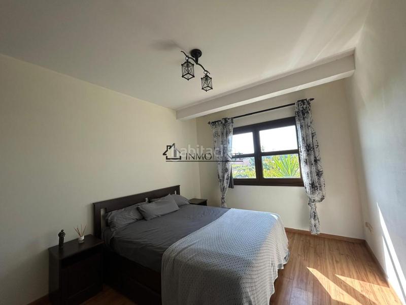 Foto 63bbc197-8dfc-4081-b4ab-f4f083357147. Casa chalet de piedra con viñedo, árboles frutales y vistas al mar sanxenxo en la exclusiva zona de casal, a tan solo tres minutos en en Meaño