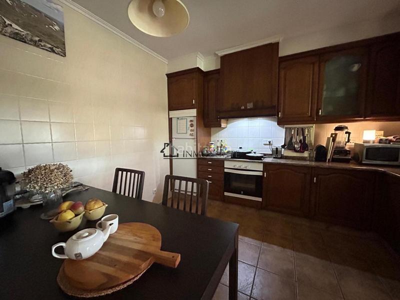 Foto 8510c724-39ae-4411-8148-fa7baf22a2d5. Casa chalet de piedra con viñedo, árboles frutales y vistas al mar sanxenxo en la exclusiva zona de casal, a tan solo tres minutos en en Meaño