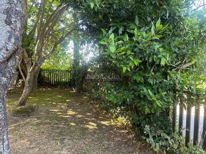 Foto a337ca93-ddef-4126-9542-810248f75afb. Casa chalet de piedra con viñedo, árboles frutales y vistas al mar sanxenxo en la exclusiva zona de casal, a tan solo tres minutos en en Meaño