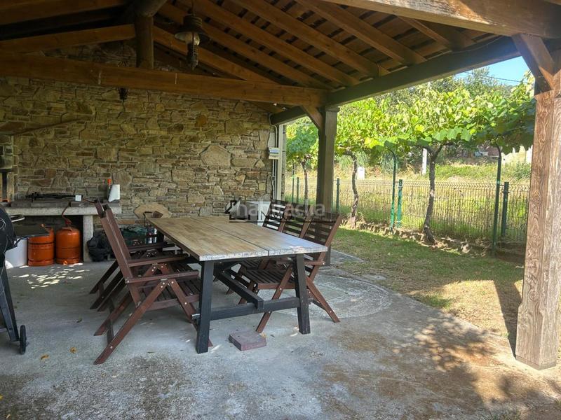 Foto aff74721-bfe3-47de-83d5-68be770da3b3. Casa chalet de piedra con viñedo, árboles frutales y vistas al mar sanxenxo en la exclusiva zona de casal, a tan solo tres minutos en en Meaño