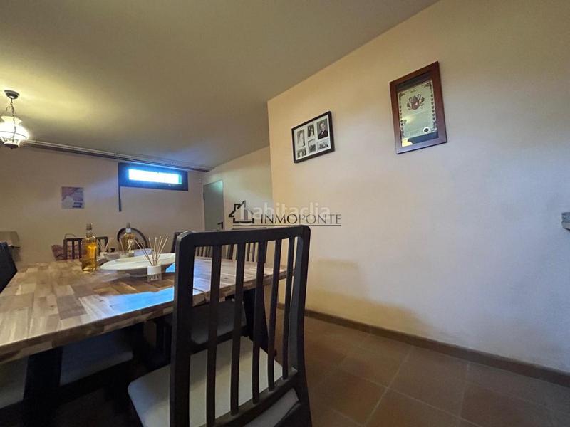 Foto b29c79c2-28d3-43a0-8af3-c8705470179c. Casa chalet de piedra con viñedo, árboles frutales y vistas al mar sanxenxo en la exclusiva zona de casal, a tan solo tres minutos en en Meaño