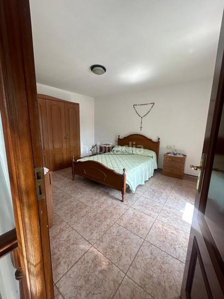 Foto 444b91ce-a77c-4cd6-bafd-192f543140c5. Casa se vende casa en rabadeiras , con una finca de 500 m y un precioso hórreo de piedra situado justo enfrente de la vivienda, en Forcarei