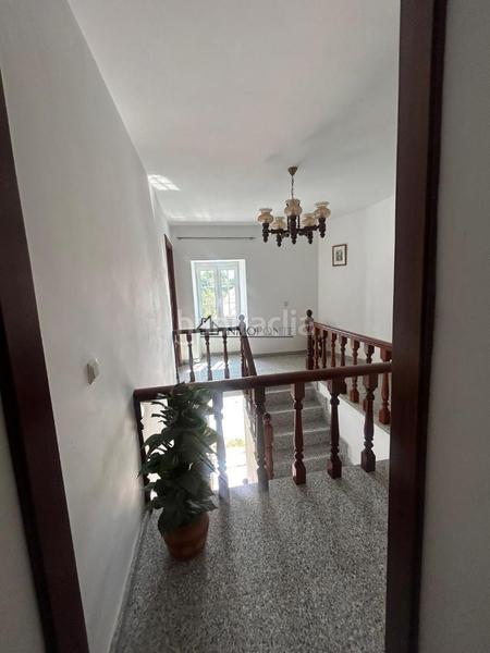 Foto e411fffe-519e-4cf9-8797-dd2d49cbb8a6. Casa se vende casa en rabadeiras , con una finca de 500 m y un precioso hórreo de piedra situado justo enfrente de la vivienda, en Forcarei