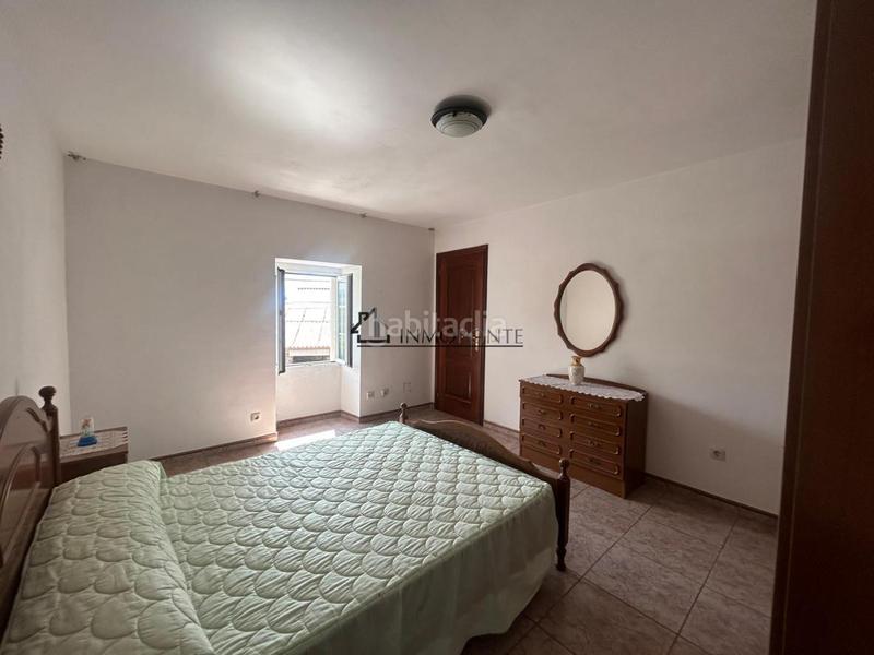 Foto ee4600b4-4022-4bc7-9f2e-2cababd3eb1f. Casa se vende casa en rabadeiras , con una finca de 500 m y un precioso hórreo de piedra situado justo enfrente de la vivienda, en Forcarei