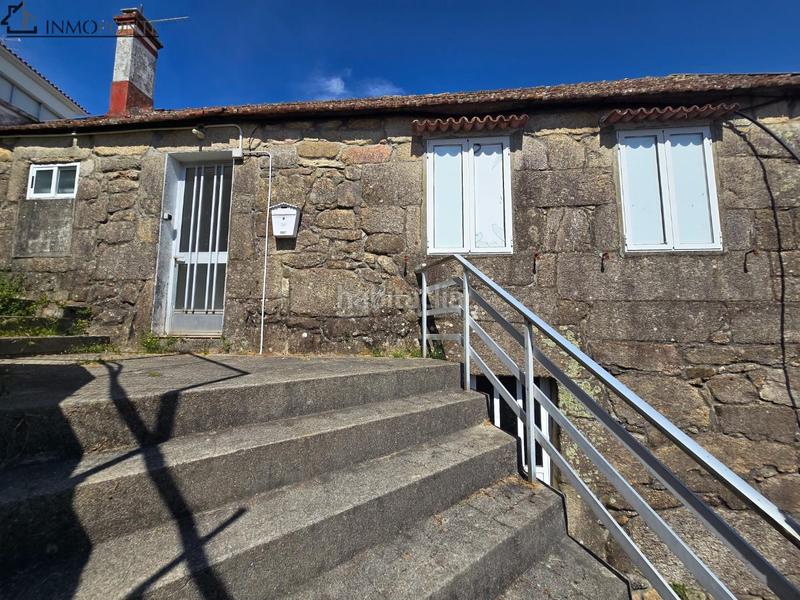 Foto 322a1e60-f39d-4a6c-aeee-93742ec5edba. Casa oportunidad única en raxó casa para restaurar con terreno y vistas al mar. buscas una propiedad con encanto, cerca del mar y con en Poio