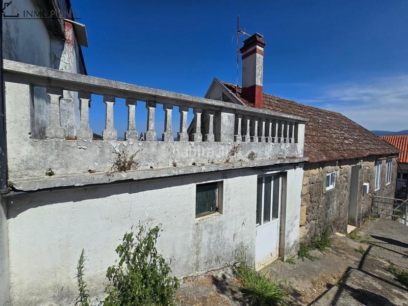 Foto 8f543e16-cc51-4f4c-9595-20af00e47bb9. Casa oportunidad única en raxó casa para restaurar con terreno y vistas al mar. buscas una propiedad con encanto, cerca del mar y con en Poio