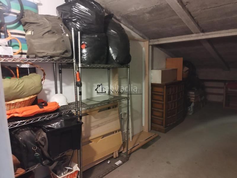 Foto 00afbbdd-2920-4311-8bc2-f1c5212d120c. Piso se vende piso en cruz roja amplio piso en una de las zonas más demandadas , a un paso de la plaza de barc en Pontevedra