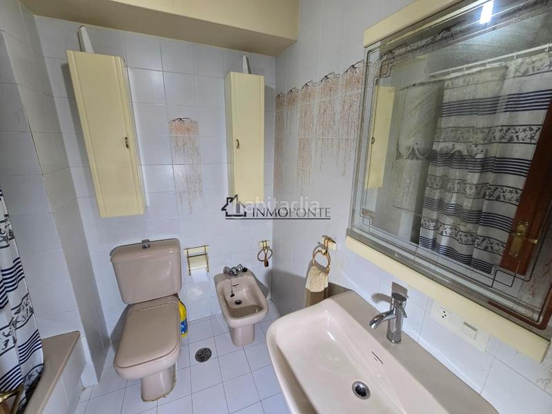 Foto 2dc3b9c1-dc4e-40c9-ab93-72930c2bb10f. Piso se vende piso en cruz roja amplio piso en una de las zonas más demandadas , a un paso de la plaza de barc en Pontevedra