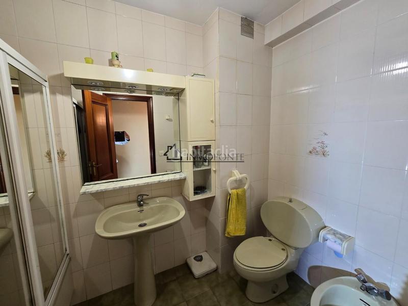 Foto 82335538-ddd0-4a5e-8db5-5122bd8276e7. Piso se vende piso en cruz roja amplio piso en una de las zonas más demandadas , a un paso de la plaza de barc en Pontevedra