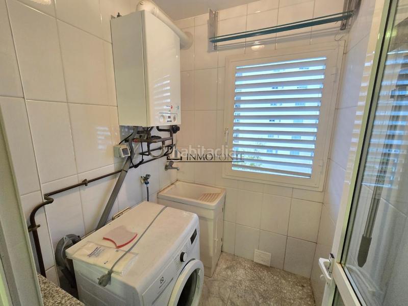 Foto 1fd9cb3b-51cf-4fe0-b65c-6dce2a4d6b28. Rent flat in Zona Fernández Labreda Pontevedra