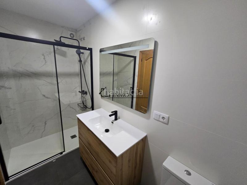 Foto 357f07bc-b101-4c35-8066-5a353620e66d. Rent flat in Zona Fernández Labreda Pontevedra