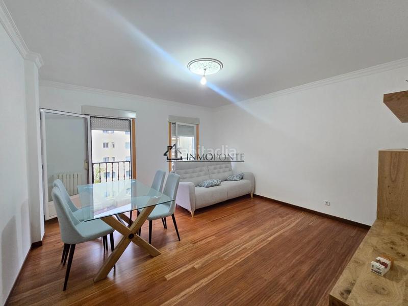 Foto aea2cfee-aaae-4f28-83e9-e493371940aa. Rent flat in Zona Fernández Labreda Pontevedra