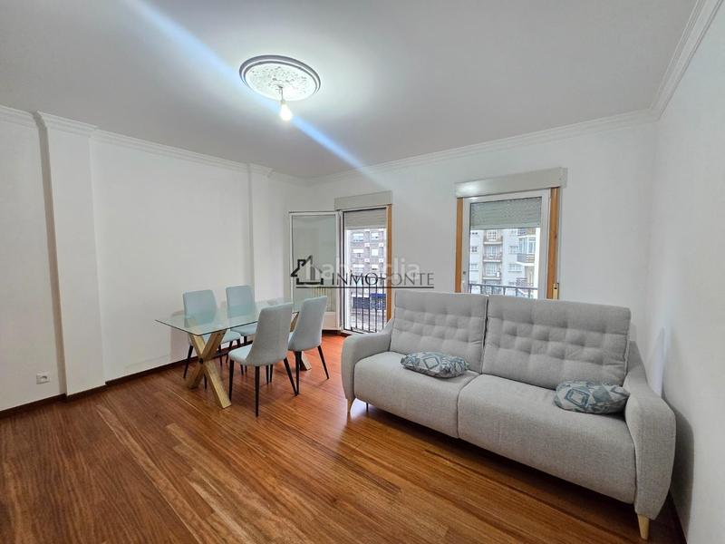 Foto d454b489-8314-418e-8664-2abb9dc20d88. Rent flat in Zona Fernández Labreda Pontevedra