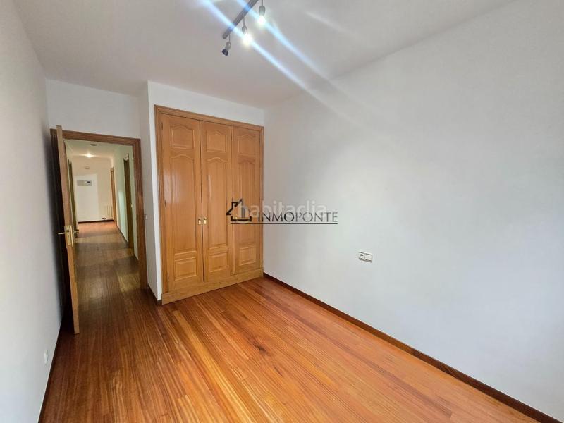 Foto d9167c39-102a-40e8-b0af-720914495927. Rent flat in Zona Fernández Labreda Pontevedra