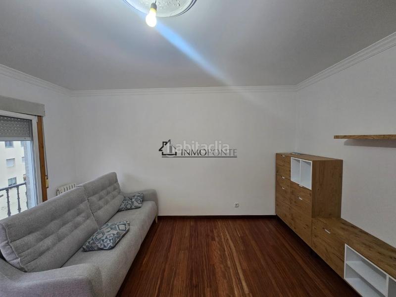 Foto f209ec7a-ee6d-40e8-b4a5-cd4ebedbf243. Rent flat in Zona Fernández Labreda Pontevedra