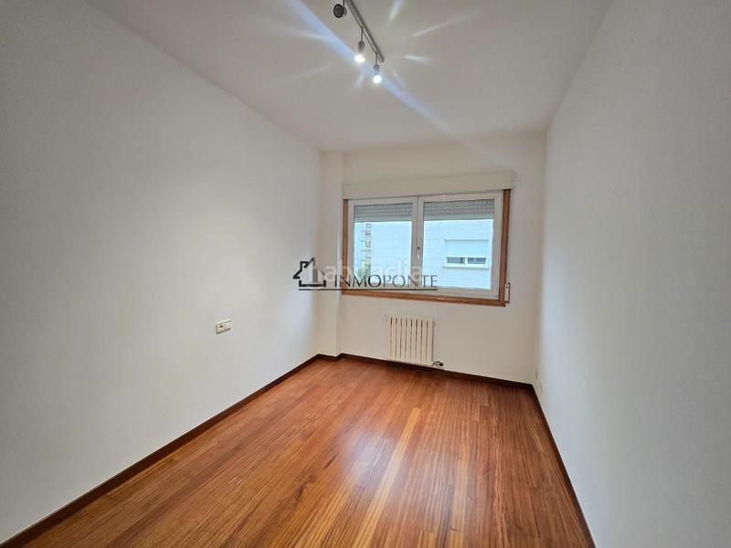 Foto f9d14656-fba5-43c5-a55e-4076846da88b. Rent flat in Zona Fernández Labreda Pontevedra