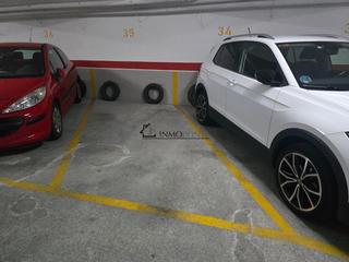 Parking coche en Zona de Plaza de Barcelos. Se vende plaza de garaje en joaquín costa, pontevedra oportunida