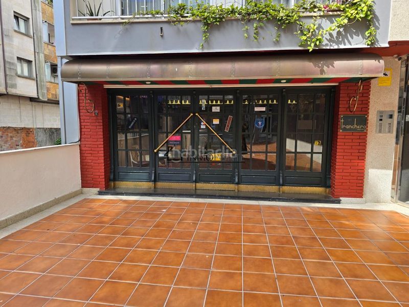 Foto 97fb048e-4152-4f59-99ee-f03750cff60a. Alquiler local comercial se alquila bajo comercial en pleno centro calle lepanto magnífico local de 120 m totalmente diáfano, ideal para ada en Pontevedra