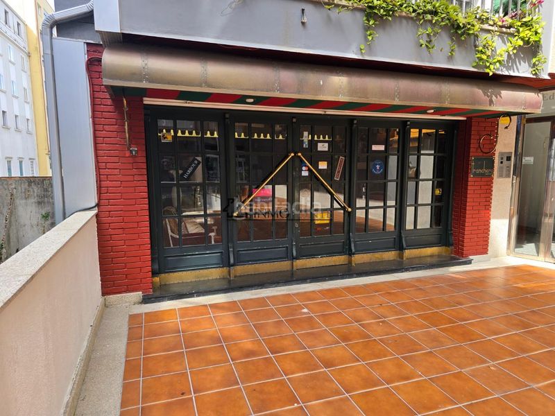 Foto a2f0495d-6a3e-4e81-a68c-92bacdb1dadf. Alquiler local comercial se alquila bajo comercial en pleno centro calle lepanto magnífico local de 120 m totalmente diáfano, ideal para ada en Pontevedra