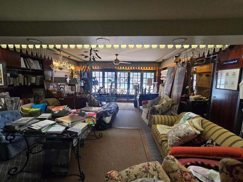 Foto a1d90a2f-d3d4-47ce-8b3e-cd975a675092. Location local commercial dans Zona de Plaza de Barcelos Pontevedra