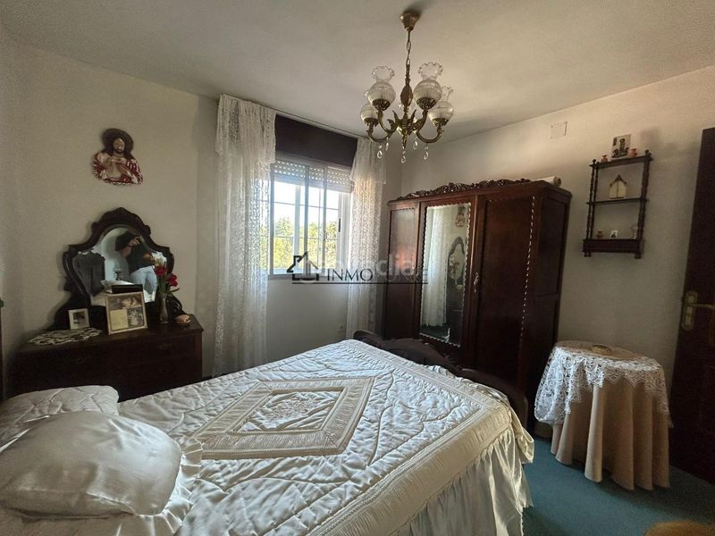 Foto 1bbb32fc-57de-4d66-93b0-8623db16d40e. Casa amb calefacció aparcament a Cuntis
