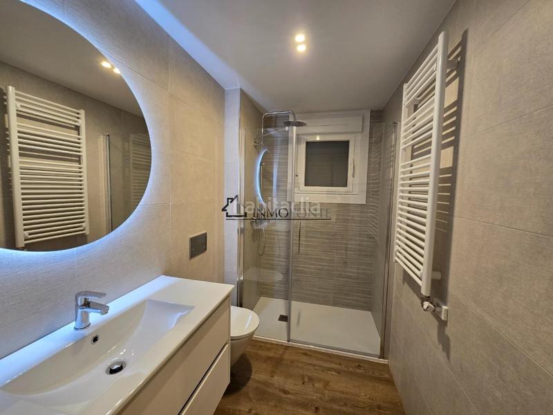 Foto 9f1dd744-af8a-4c2c-bc90-0deefda00ed8. Location appartement dans Zona de Plaza de Barcelos Pontevedra