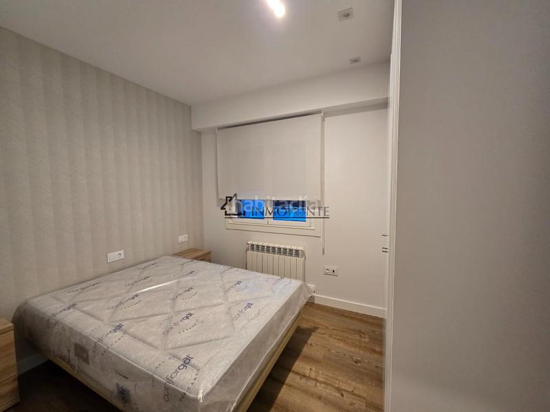 Foto 633b2394-b109-4cd7-81f9-4db9d6813687. Rent flat in Zona de Plaza de Barcelos Pontevedra