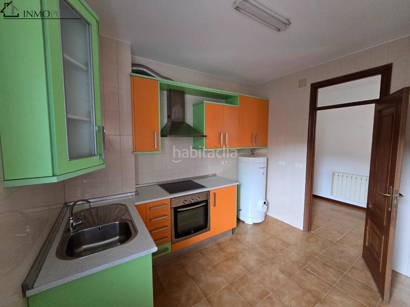 Foto 1adbe12d-1076-4aab-8125-6e6d08222efd. Location appartement dans Zona Fernández Labreda Pontevedra