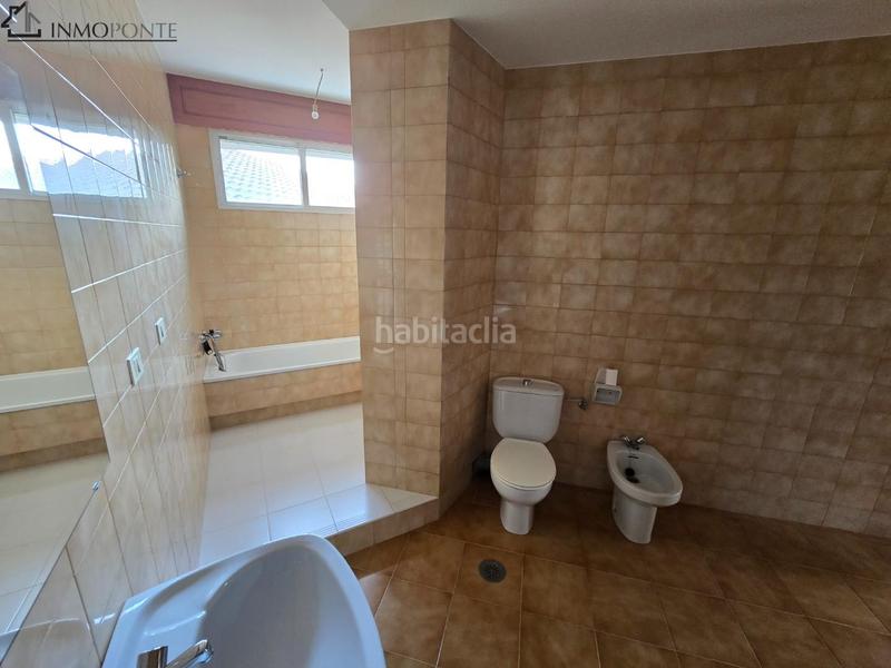 Foto 516c18a5-05c6-4506-8def-145c9cdba378. Miete etagenwohnung in Zona Fernández Labreda Pontevedra