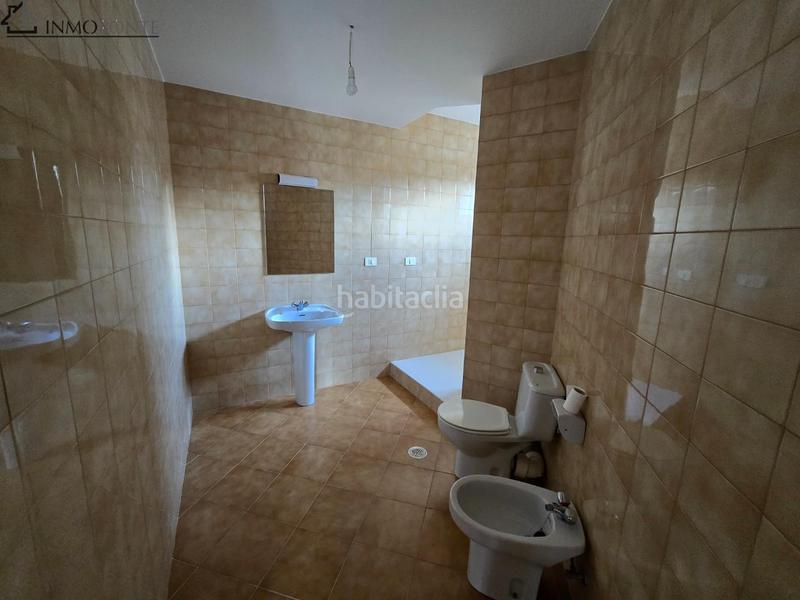 Foto 8421f896-71fd-4125-9409-80bc2722d35d. Miete etagenwohnung in Zona Fernández Labreda Pontevedra